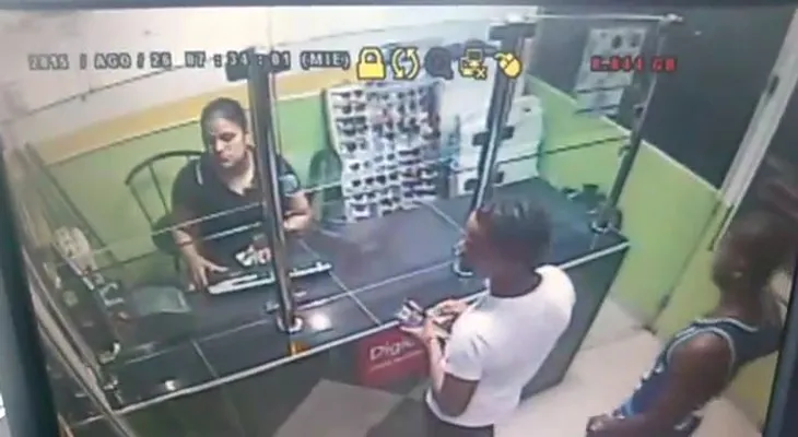 Robo en una banca (VIDEO) 