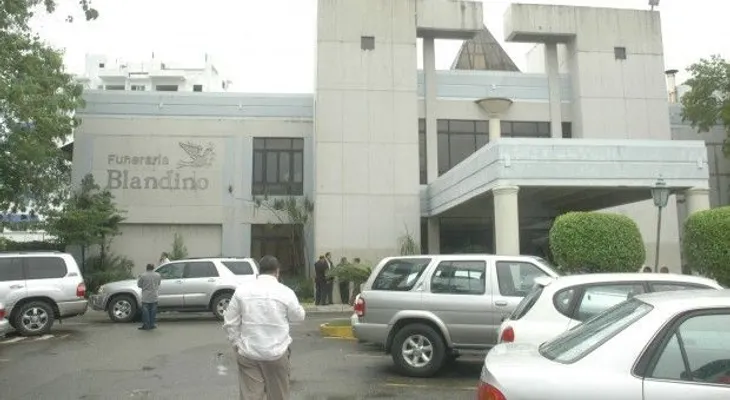 Personalidades acuden a velatorio de Aquino Febrillet