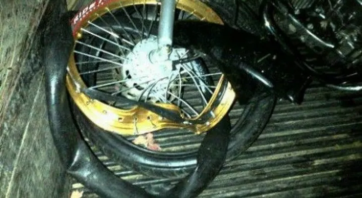 Muere hombre tras chocar con pared motocicleta que conducíaâ?â??