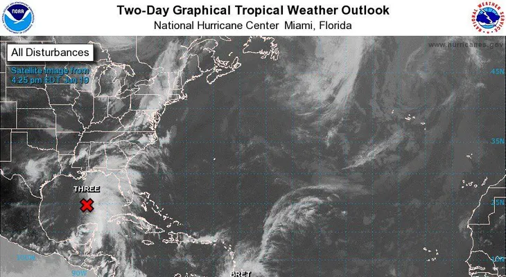 Se forma tormenta tropical Bret en el Atlántico; se mueve en dirección oeste-noroeste