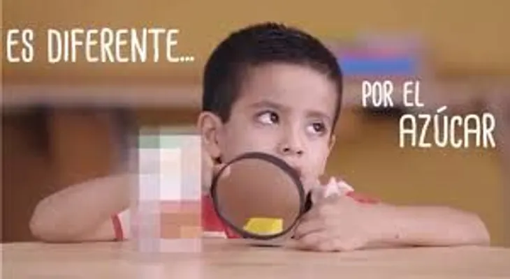 Niños descubren los ingredientes de los jugos envasados en un video viral