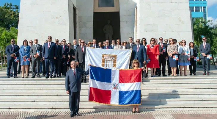 Valdez Albizu reafirma compromiso BCRD con la estabilidad de precios, cambiaria y macroeconómica