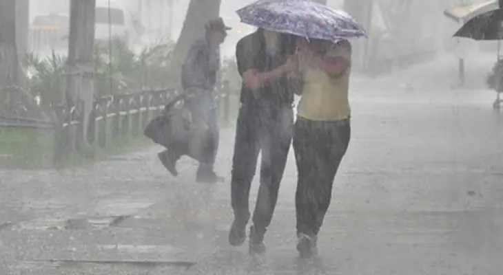 Onda tropical provocará más lluvias; Onamet mantiene alertas