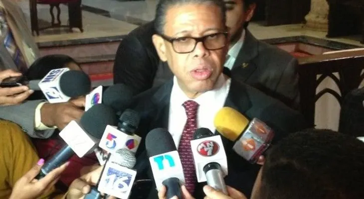 INPOSDOM transportará las ayudas al Ecuador de forma gratuita