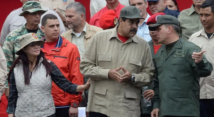Fuerza Armada de Venezuela expresa su respaldo "incondicional" a Maduro