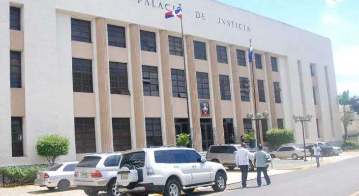 Condenan a 20 años hombre acusado de cometer incesto contra hijastra