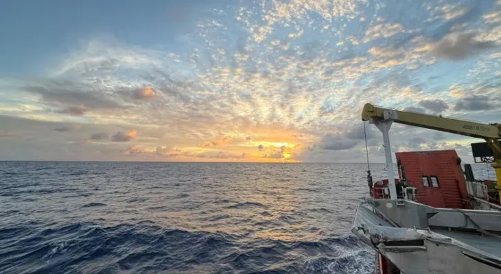 Expedición a isla Nikumaroro no halla pruebas concluyentes sobre el avión de Amelia Earhart