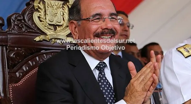 Presidente Medina designa nuevo ministro de Defensa y quita el director de AMET