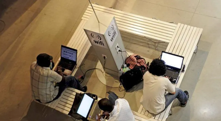 El verano dispara las wifis públicas, pero los usuarios no saben cuáles son seguras
