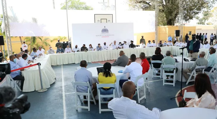 Elías Piña: presidente Abinader anuncia inversión por más de RD$1,000 millones en obras de infraestructura