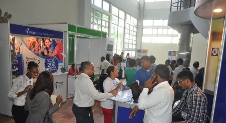 Inicia Feria de Empleos de la UASD junto a varias empresas