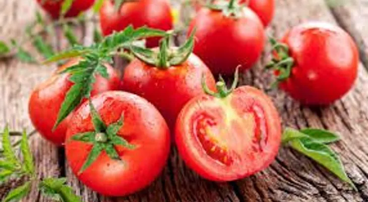 El tomate: UN SUPER ALIMENTO; reduce el colesterol, mejora la visión; controla la hipertensión y te limpia el intestino