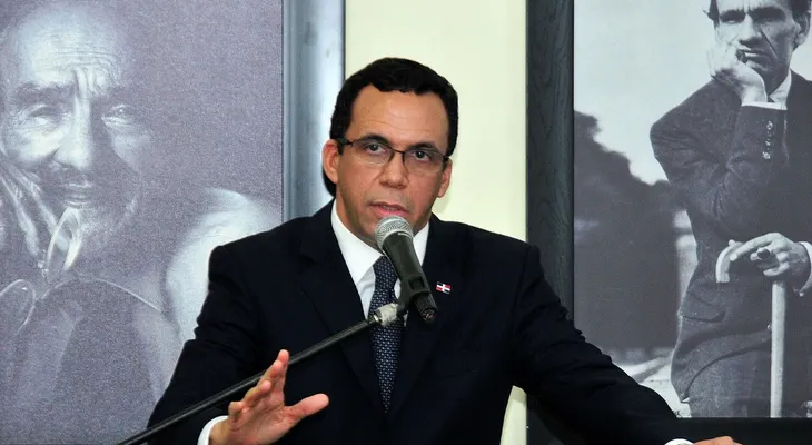 Ministro de Educación afirma encaminará esfuerzos en fortalecimiento institucional