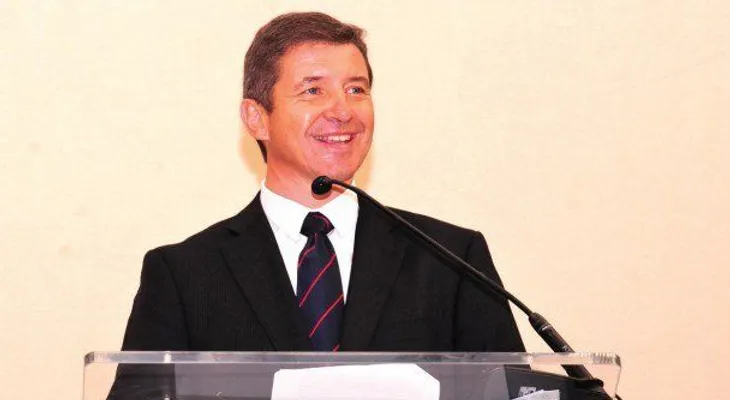 Embajador Reino Unido afirma que hay dos RD: los pobres y los demás