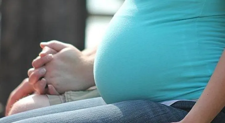 El embarazo no es motivo para retrasar el tratamiento de un cáncer