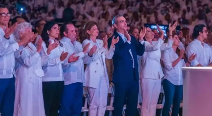 Abinader llama a todo pulmón al PRM decirle a la gente que no miren para atrás (al PLD)