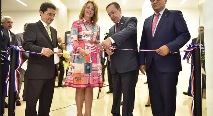 Banco Central abre exposición sobre â??Monumentos y motivos religiosos en billetes, monedas y sellos dominicanosâ??