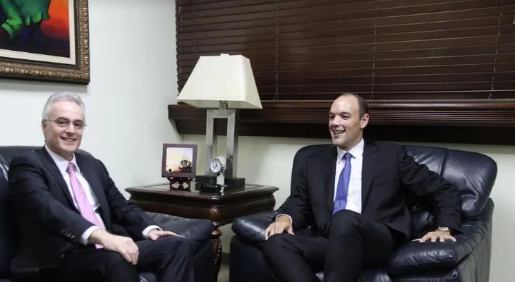 Del Castillo recibe en su despacho al presidente de ADORA  