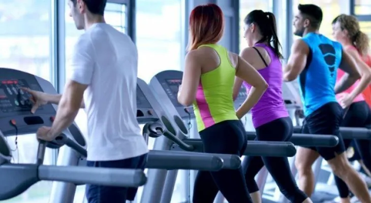 Dan a conocer las máquinas que más calorías queman en el gimnasio