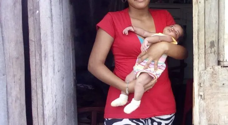  Esta madre creía que le habían cambiado su hija por otra, pero recibió una sorpresa 