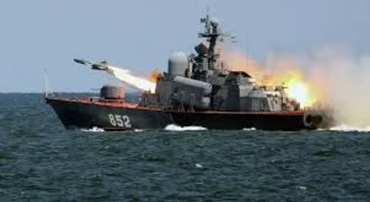 Estado Mayor ruso: "Rusia puede en cualquier momento atacar al EI con misiles desde sus barcos"