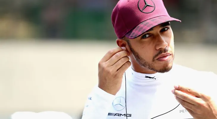 Hamilton se lleva el Gran Premio de Canadá; el mexicano Pérez, en quinto