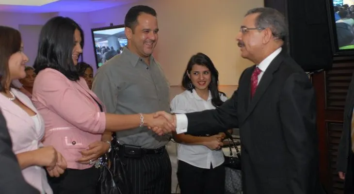 Senadores seguidores de LF denuncian usaron recursos Estado en Congreso PLD
