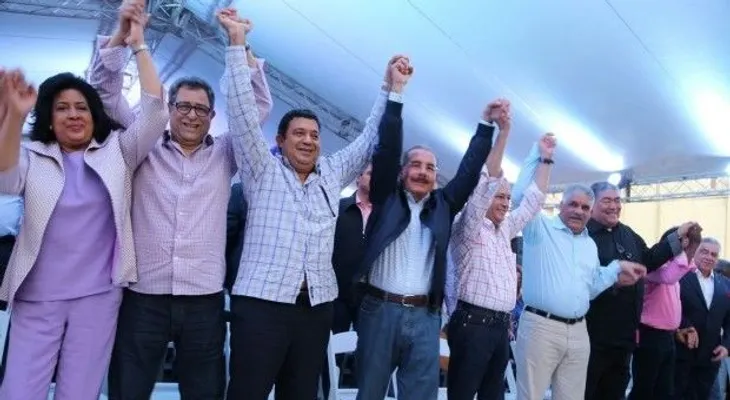 Danilo Medina encabeza proclamación de Euclides Sánchez candidato a senador por La Vega