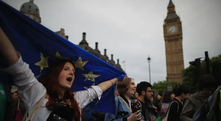 Miles y miles se manifiestan en el corazón de Londres contra el Brexit