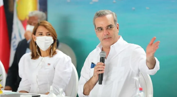 Presidente Abinader asegura que tercera dosis contra la covid-19 ha salvado vidas en el país