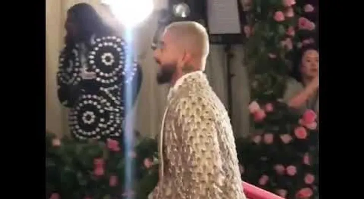 Maluma pasó un mal momento tras ser ignorado en la gala MET; fotógrafos prestaron atención a Kim Kardashian y Lady Gaga 