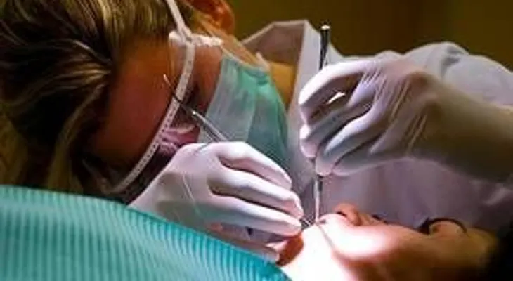 Condenan al dentista del horror a 8 años de prisión en Francia 