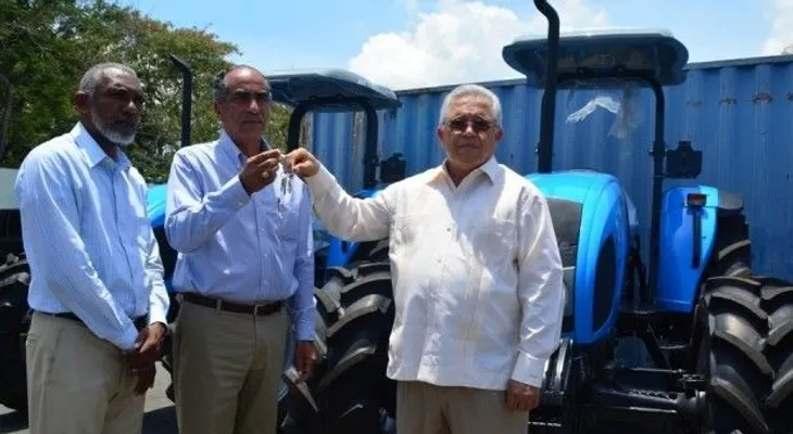 Consejo Estatal del Azúcar adquiere equipos para preparación de terrenos