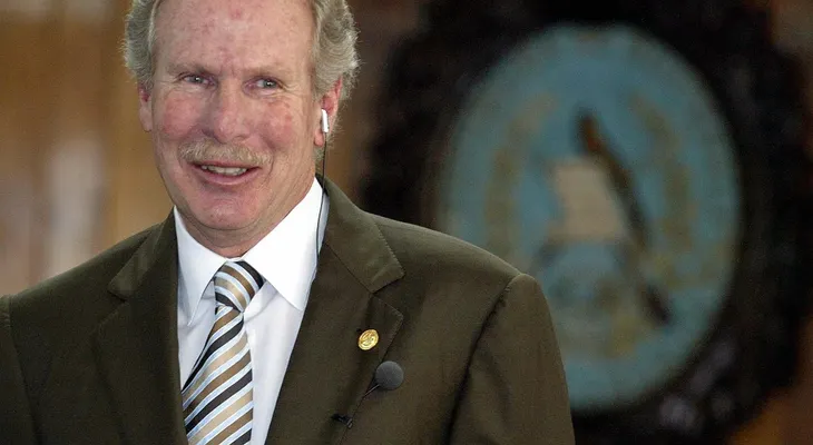 Muere Álvaro Arzú, expresidente de Guatemala y alcalde de la capital, a los 72 años