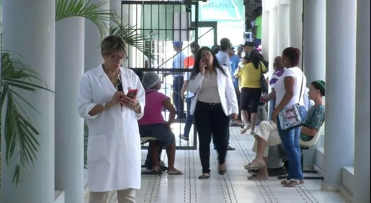 Médicos en Valverde inician otro paro por 48 horas
