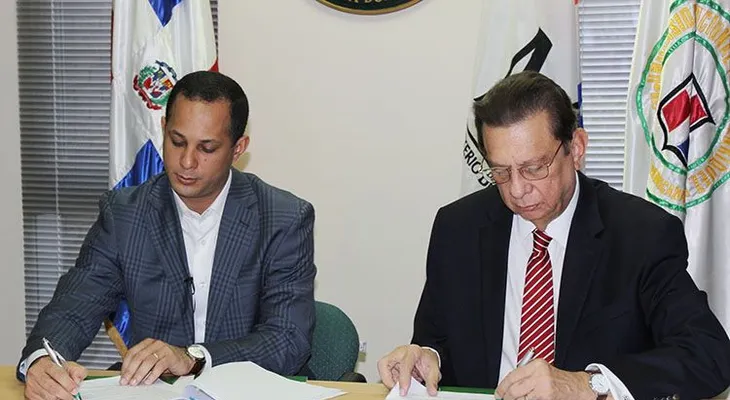 El Ministerio de la Juventud formaliza acuerdo con la UNPHU  