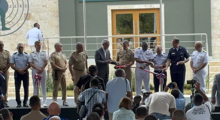 Presidente Abinader inaugura Centro de Entrenamiento Táctico y Virtual en San Isidro