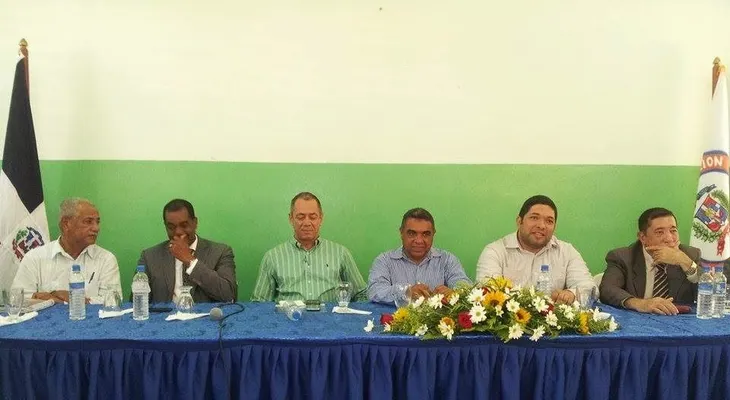 Realizan conversatorio sobre plan de regulación en Barahona