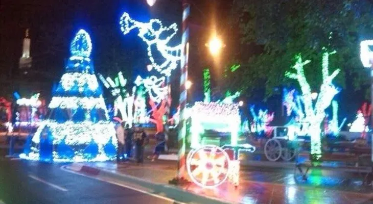 Con la presencia de Danilo, encienden 27 millones de luces en parque "Brillante Navidad"