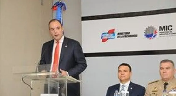 El Gobierno lanza campaña contra evasión, contrabando y adulteración de ron y cigarrillos