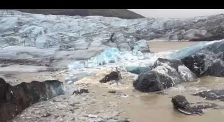 Naturaleza impresionante: así nace un iceberg
