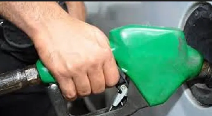 Combustibles 1ra rebaja  2015; más de RD$3.00 gasolinas y RD$2.70 gasoil