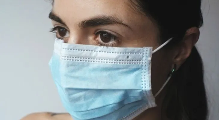 El coronavirus no se transmite a través del aire, confirma la OMS