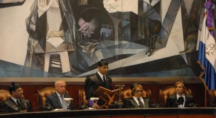 Suspenden juez de Constanza por cometer "faltas graves"