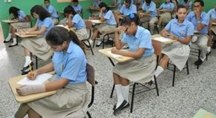 Un 71.83% estudiantes de bachillerato aprobaron las pruebas nacionales