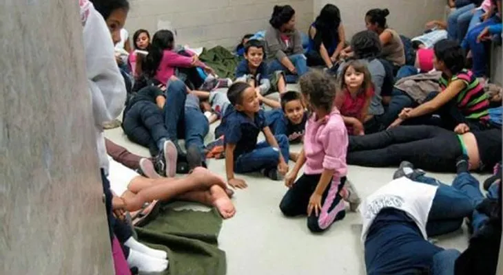 Estados Unidos deporta a los primeros niños centroamericanos 