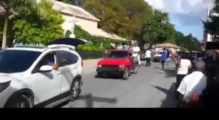 Dan el último adios a merenguero Benny Sadel (VIDEO)