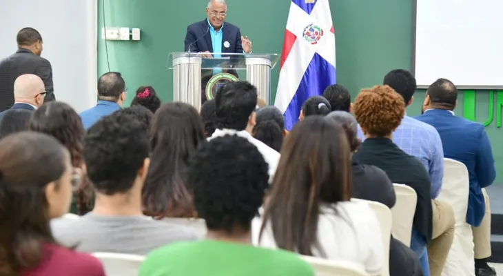 Ministerio de Salud impulsa foro para avanzar en eliminación rabia humana
