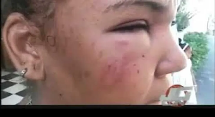 Hombre hincha de golpes a su mujer porque la encontró hablando con un vecino