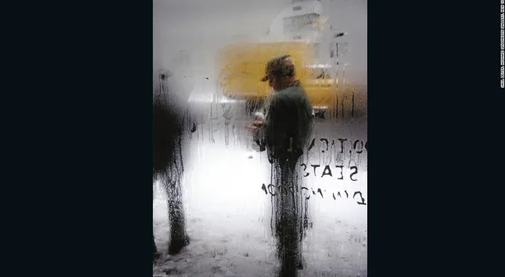 Saul Leiter, el fotógrafo que vio el mundo a color